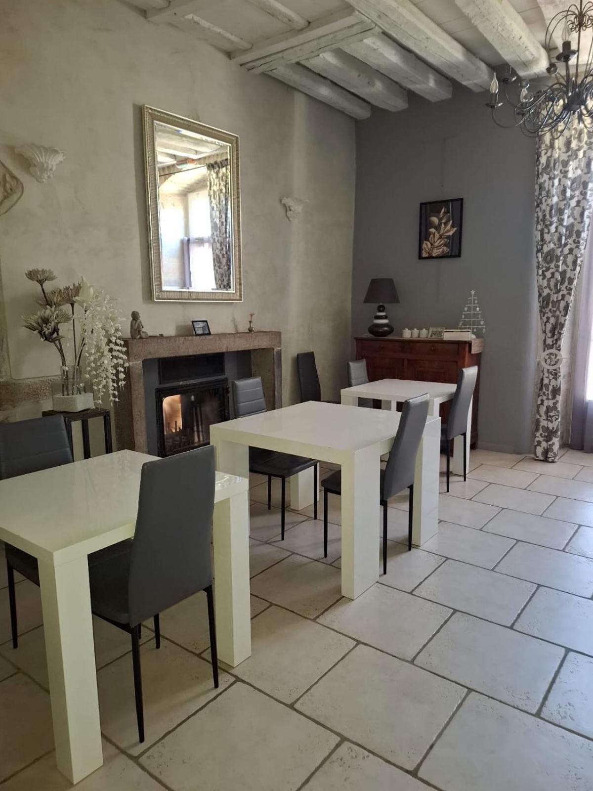 Maison D'Eusebia Château-Chalon エクステリア 写真